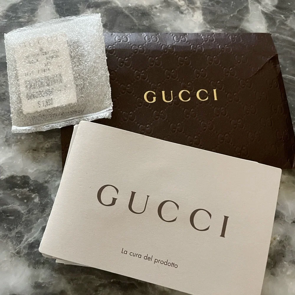 Authentic GUCCI Tasseled Lady Bamboo grey leather single flap crossbody bag. - Picture 14 of 16